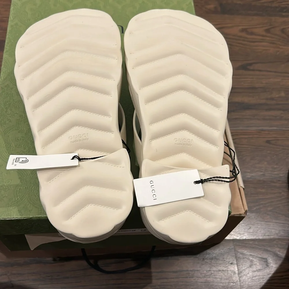Gucci platform flip flops